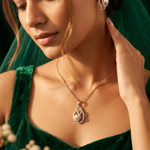 Amara Swirl Natural Diamond Pendant & Earrings Set